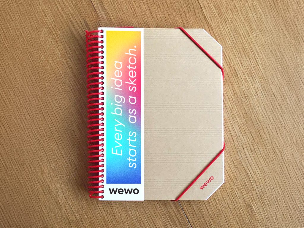 Carnet B2B personnalisé, couverture en kraft avec élastique rouge, idéal pour notes et croquis, durable, un goodie utile